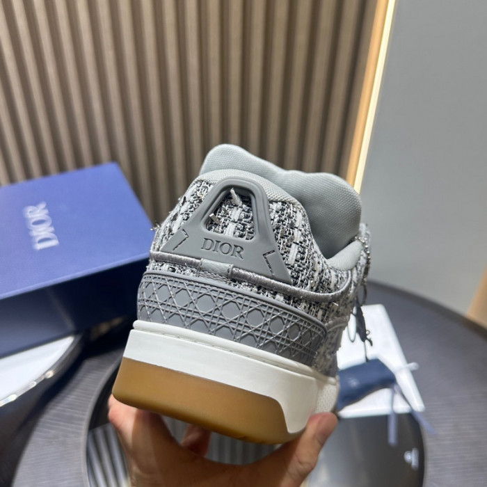 D1R* B9S COPSHOE DR-327