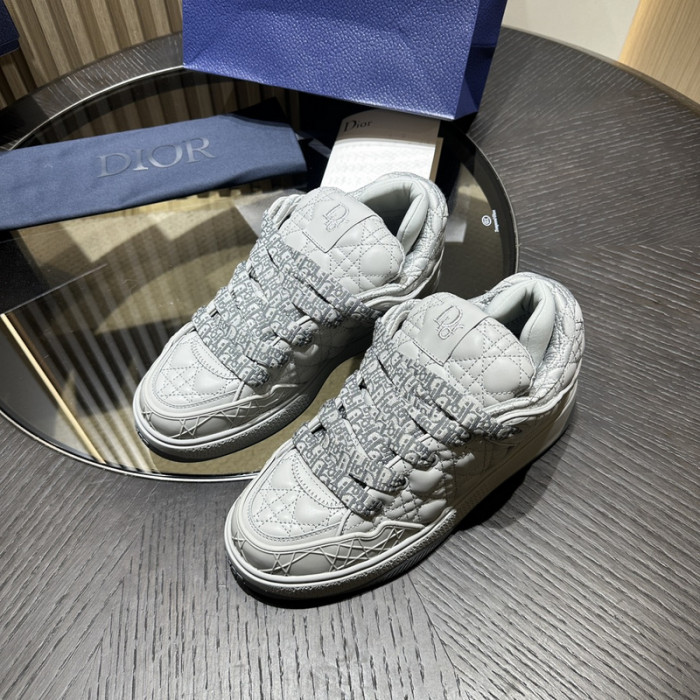 D1R* B9S COPSHOE DR-330