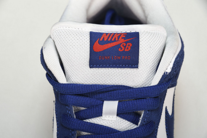 Dunk Low SB 