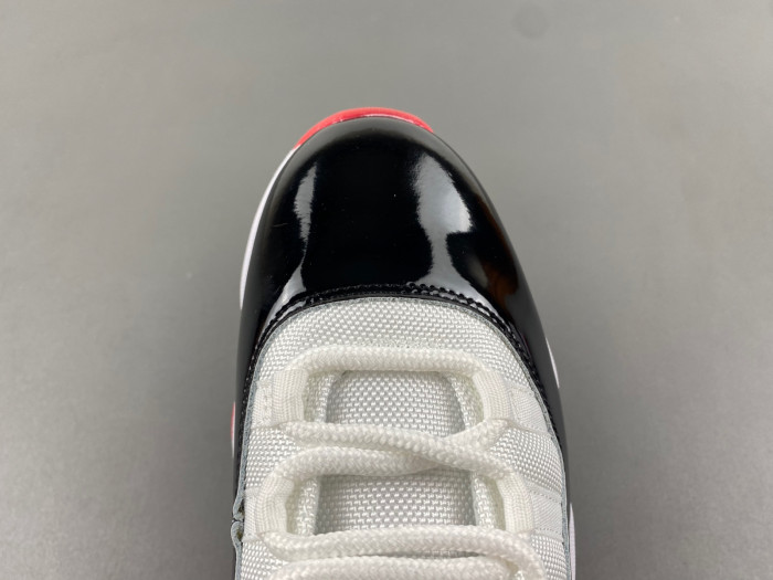 Jordan 11 Bulls white red CT8012-106