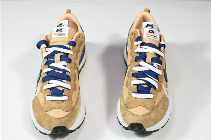 sacai Nike VaporWaffle Sesame DD1875-200