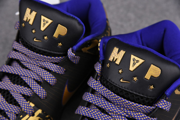 Zoom Kobe 4 POP 
