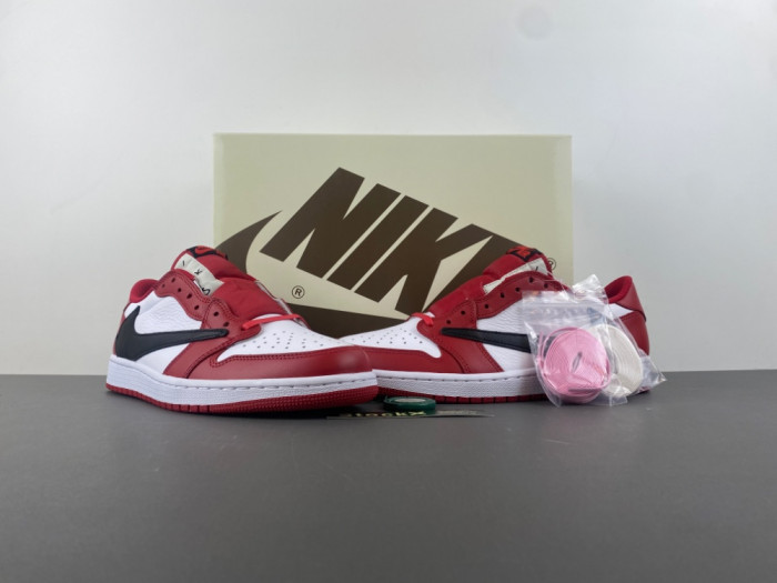 Travis Scott x Air Jordan chicago DZ4137-700