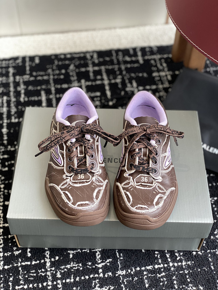 BL Hamptons Worn-Out  -COPSHOE BL - WO 01