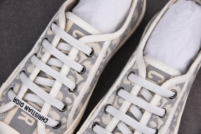 D1R*  SNEAKER  KICKZE DR-48