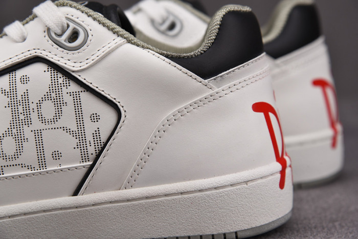 D1R* B27  SNEAKER  KICKZE DR-43