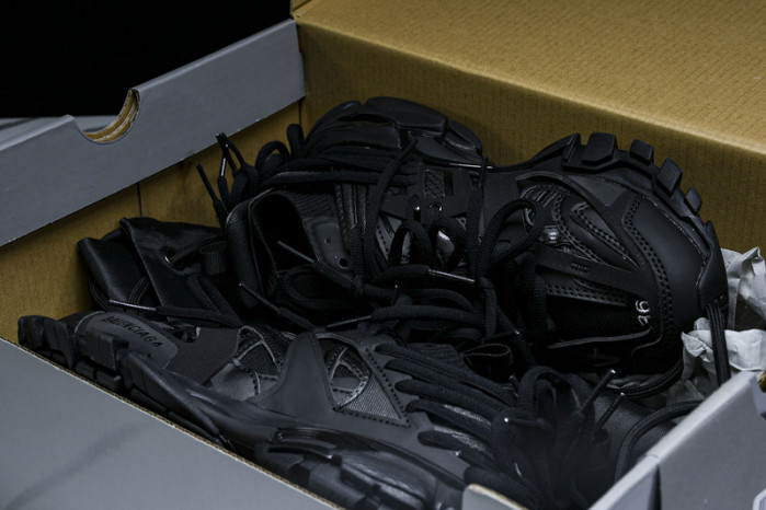 BL TRAINERS TRACK -COPSHOE BL 330