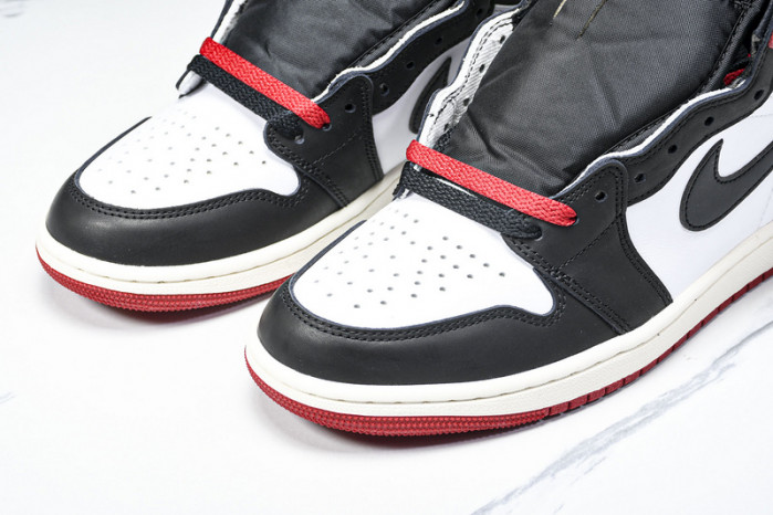 Air Jordan 1 High OG Black Toe Reimagined DZ5485-106