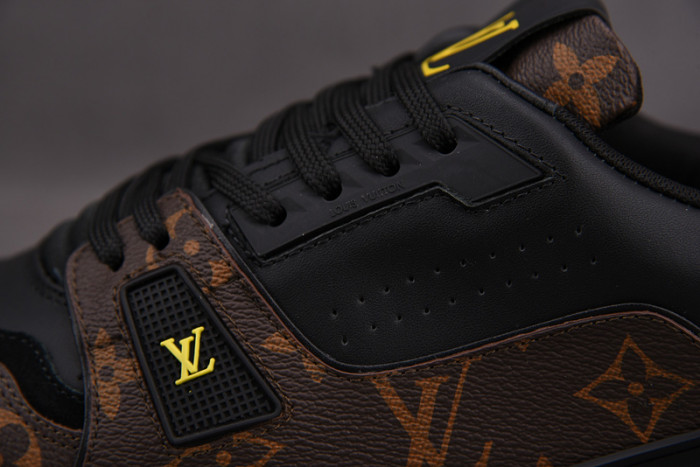 LVT  SNEAKERS   KICKZE L&V-38
