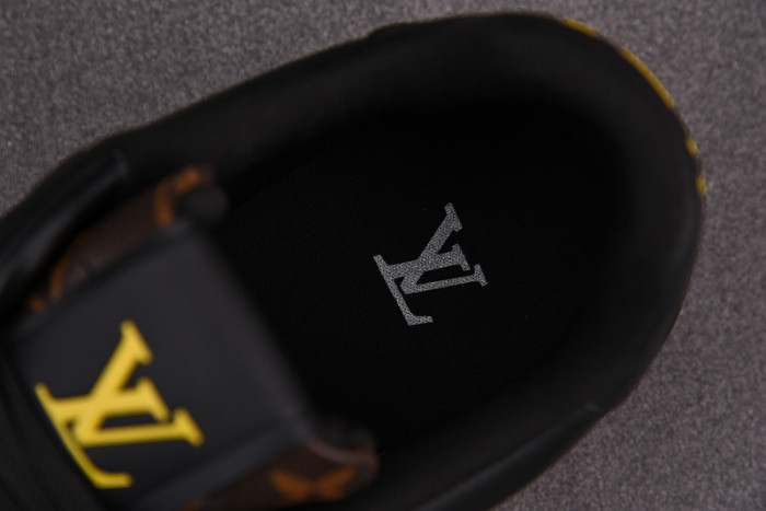 LVT  SNEAKERS   KICKZE L&V-38