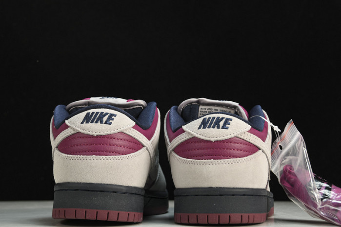 Nike SB Dunk Low Atmosphere Grey True Berry  BQ6817-001
