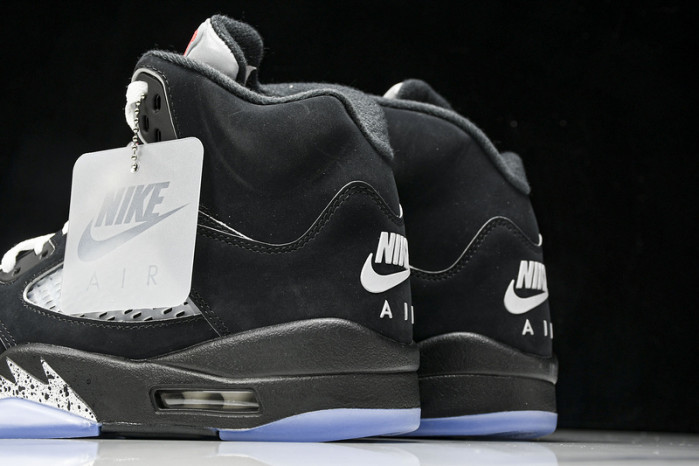 Air Jordan 5 Black Metallic Reimagined HF3975-001
