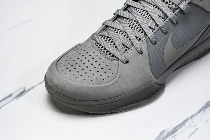 Zoom Kobe 4 