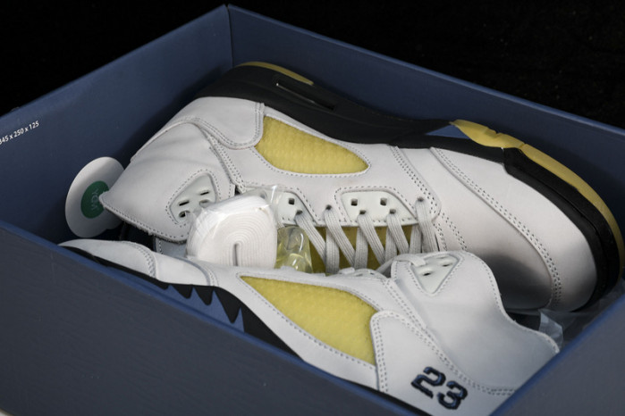 A Ma Maniére Air Jordan 5 Diffused Blue FZ5758-004