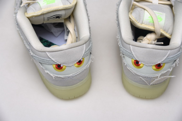 Dunk Low SB 