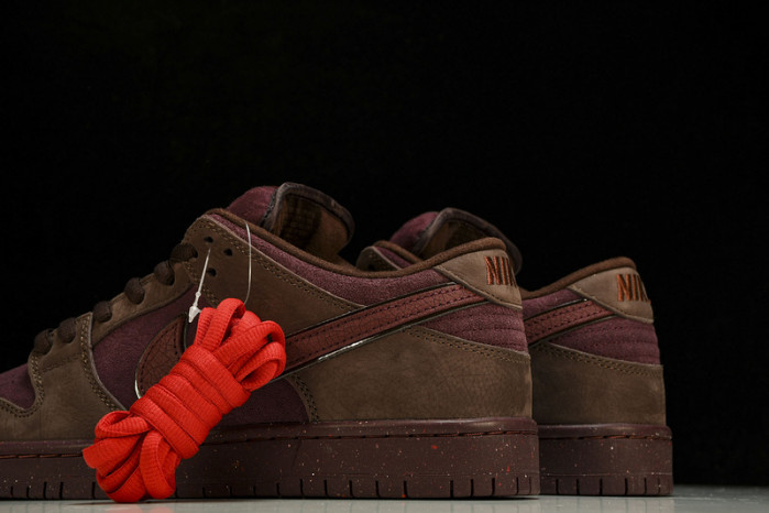 Nike SB Dunk Low "Valentine