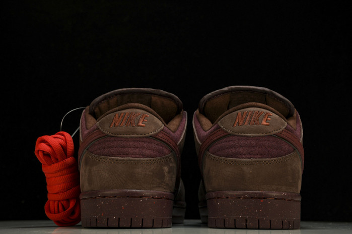 Nike SB Dunk Low "Valentine