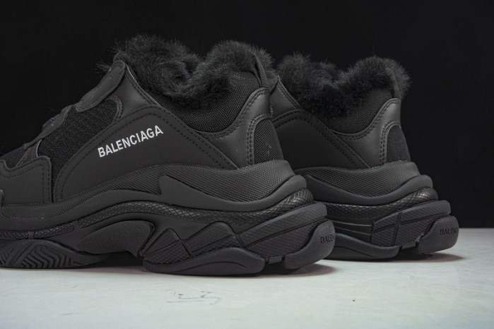 BL TRIPLE S TRAINERS    -KICKZE BL71