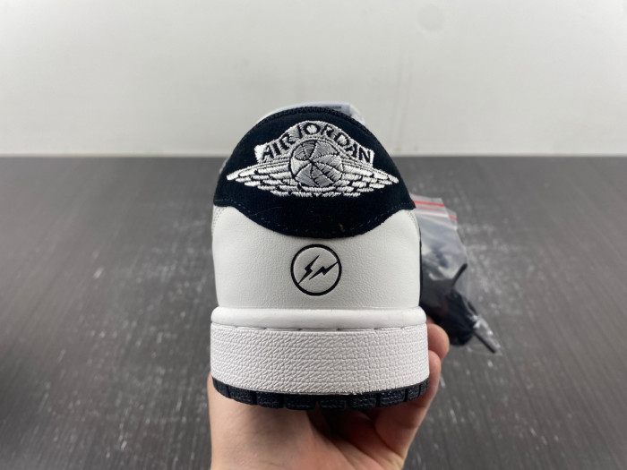 OFF-WHITE x Travis Scott x Air Jordan 1 DM7888-180