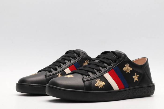 GC ACE EMBROIDERED LOW-TOP SNEAKER GC-16