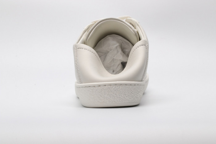 GC ACE EMBROIDERED LOW-TOP SNEAKER GC-17