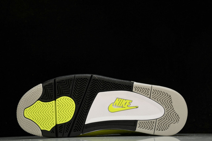 AIR JORDAN 4 RETRO SP DV6773-700