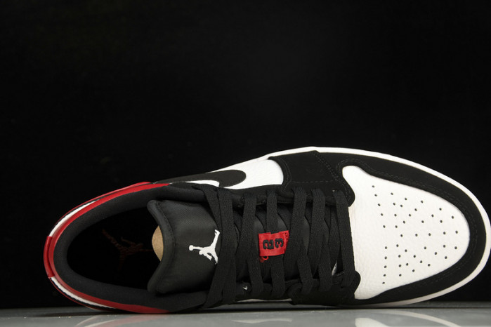 Jordan 1 Low Black Toe - 553558-116