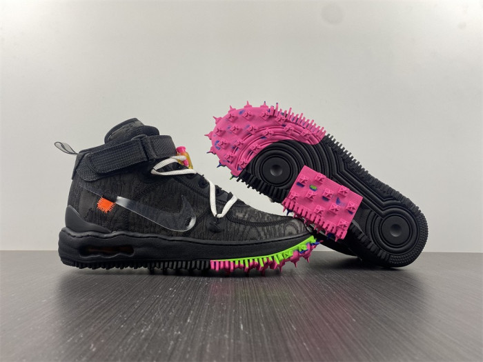 OF x Nike Air Force 1 Mid  DO6290-001