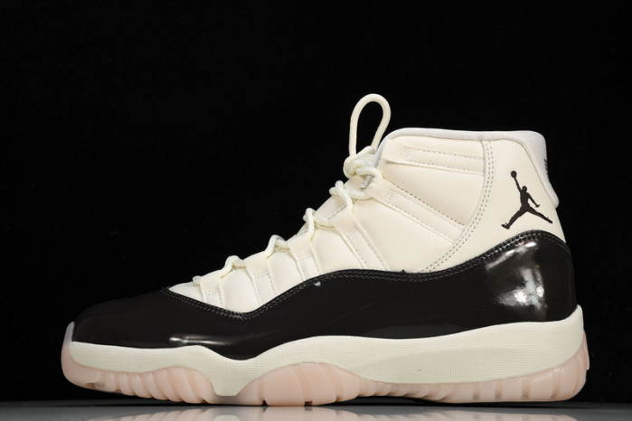 Air Jordan 11 WMNS Neapolitan AR0715-101