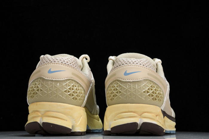 Nike Zoom Vomero 5 Oatmeal  FB8825-111