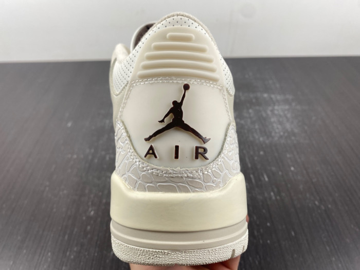 Travis Scott x Air Jordan 3 “Palomino” 136064-668