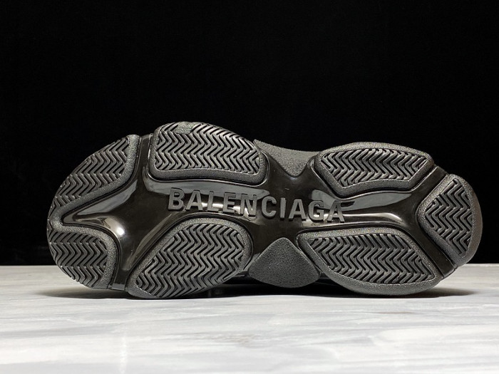 BL TRIPLE S TRAINERS BLACK LETTERS  541624 W09O1 9013
