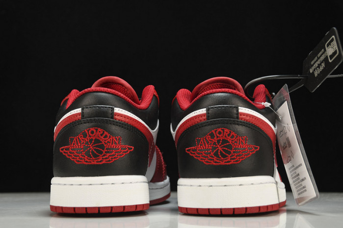 Jordan 1 Low Bulls - 553558-163