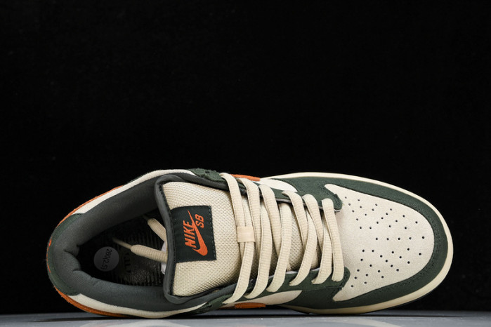 Nike SB Dunk Low Eire  - 304292-185