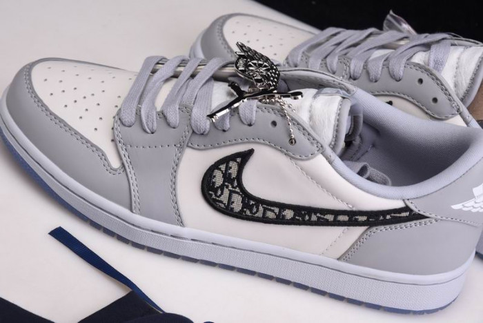 AIR Jordan 1  X Dr  low