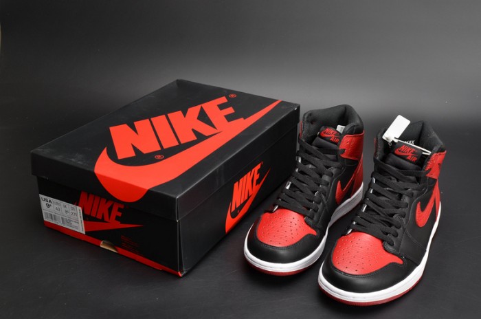 Air Jordan 1 Retro High OG “Banned” red mens  555088-001