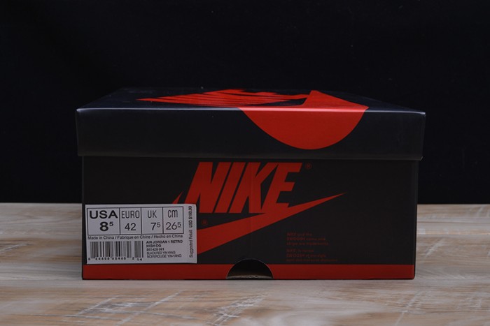 AIR JORDAN 1 RETRO "HOMAGE TO HOME" red 861428-061