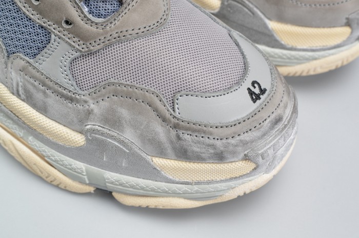 BL 17FW TRIPLE S WASHED SHOF SNEA GREY  MENS AED2900
