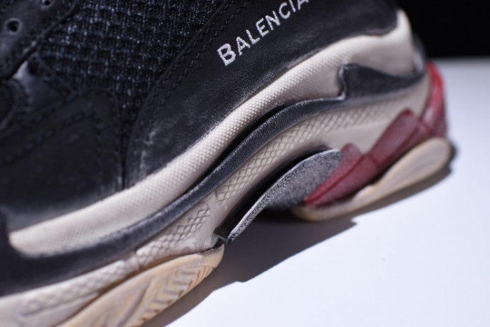 BL TRIPLE S W06E1-1000