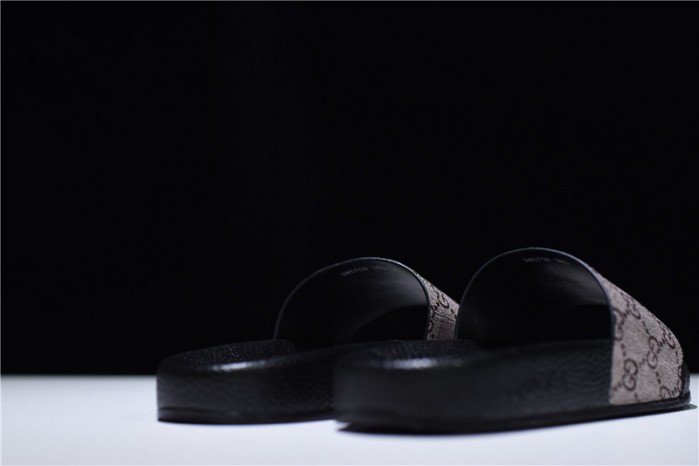 GC Leather SLIDE SANDAL with PLAID