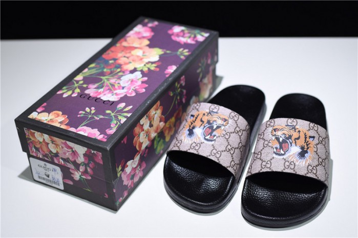 GC Leather SLIDE SANDAL with TIGER 456234 K5Y00 8919
