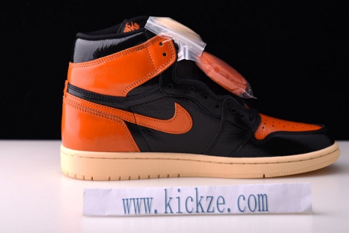 AIR JORDAN 1 SHATTERED BACKBOARD 3.0  555088-028