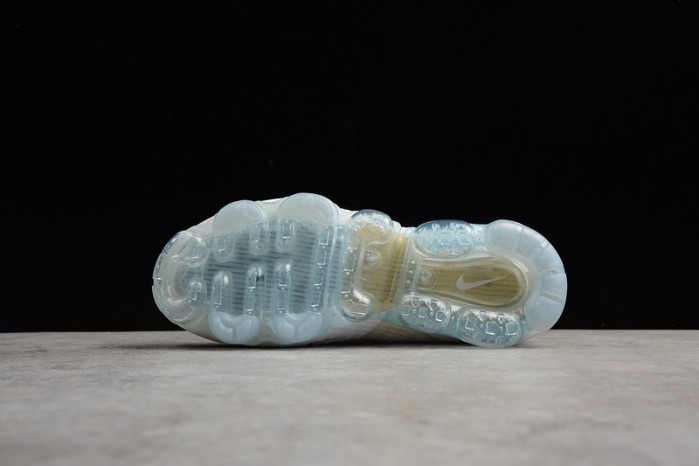 Nike Womens Air Vapormax Flyknit 2.0 Light Cream 942843-201