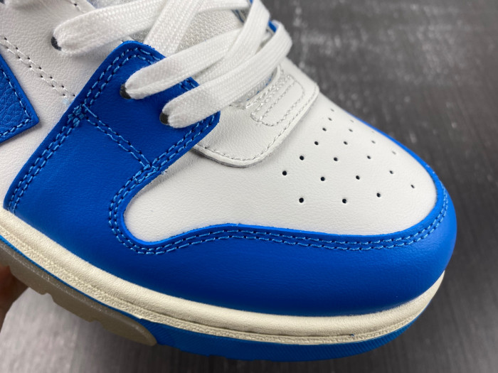 OFF-WHITE SNEAKER