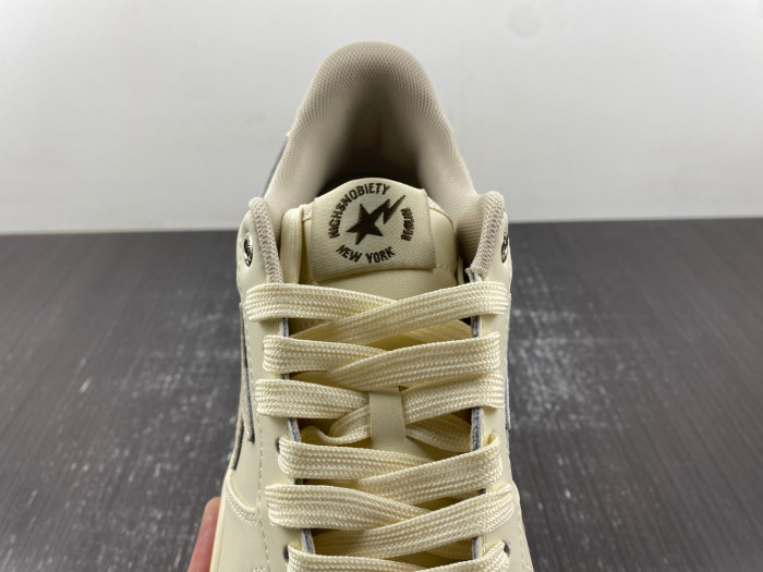 B*PE SNEAKER