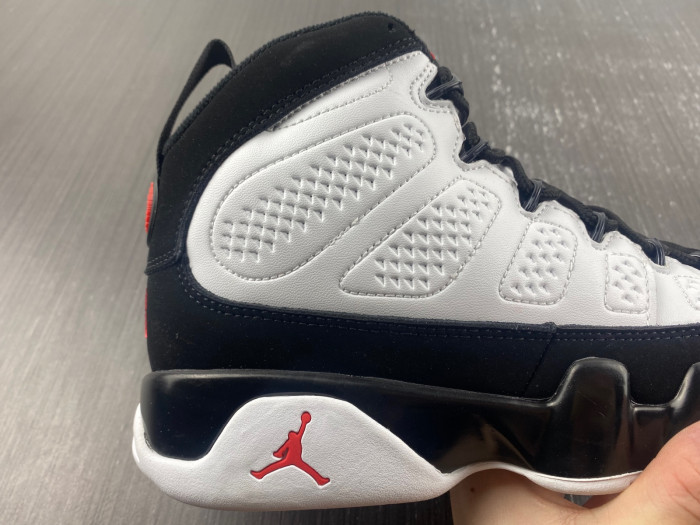 Air Jordan 9 OG “Space Jam” 302370-112