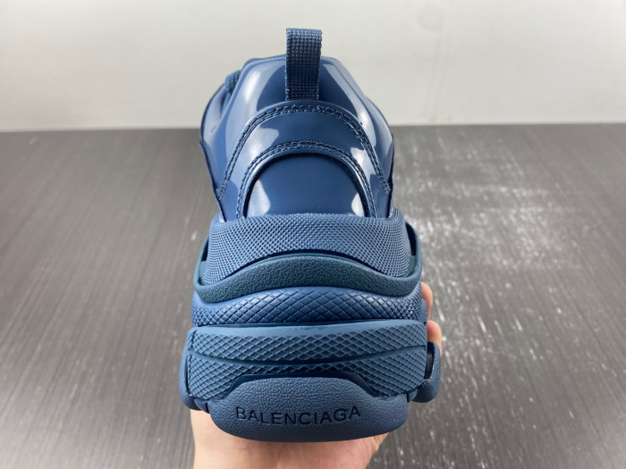 BLCG TRIPLE S SNEAKER 734954 W2PAA 4000