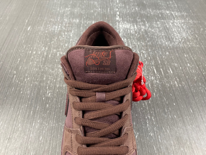 Nike SB Dunk Low “City of Love” FN0619-600