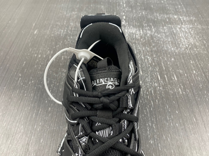 BLCG TRACK SNEAKER 542436 W3SR2 2315