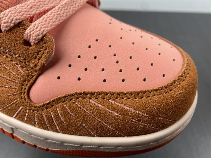 Wmns Dunk Low ''Winter Solstice'' DO6723-800
